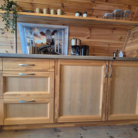 Boerderij Camping Nixhoeve Genderen 外观 照片