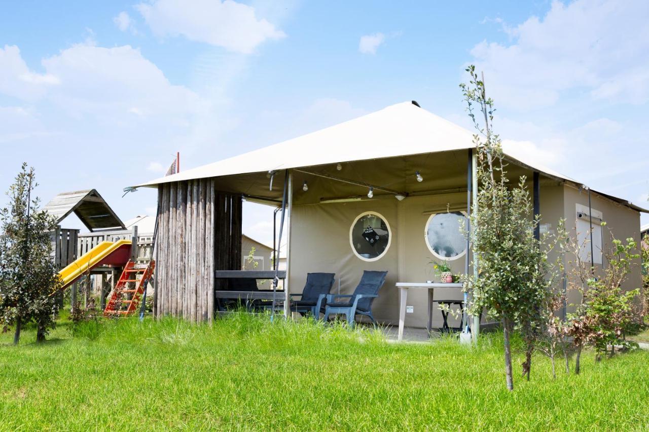 Boerderij Camping Nixhoeve Genderen 外观 照片