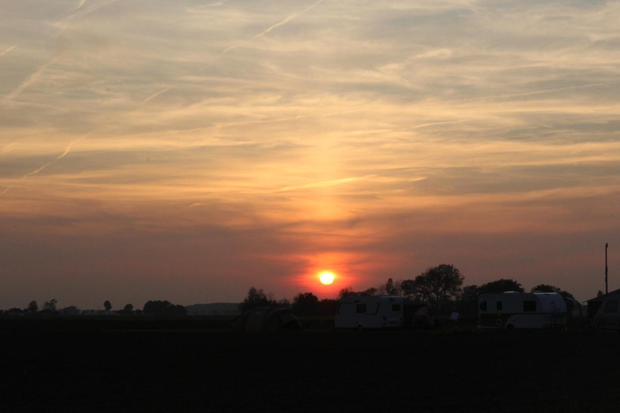 Boerderij Camping Nixhoeve Genderen 外观 照片